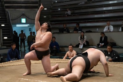 スタッフブログ：2026年09月16日 07:07の投稿「勝てない土俵では、価値を譲れ」